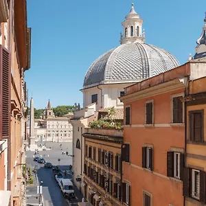 Piazza Del Popolo With View Appartamento