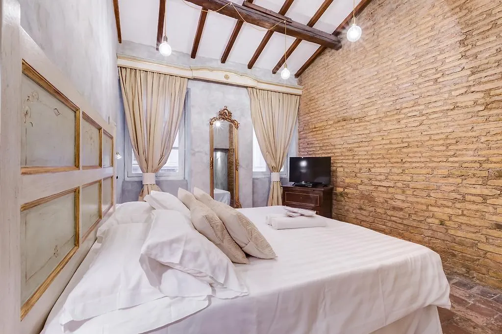 Colonna Suite - Rome Spanish Steps Suite & Spa Italia