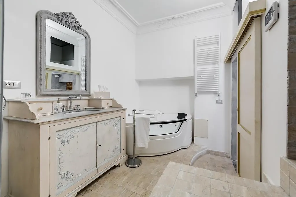 Colonna Suite - Rome Spanish Steps Suite & Spa Italia